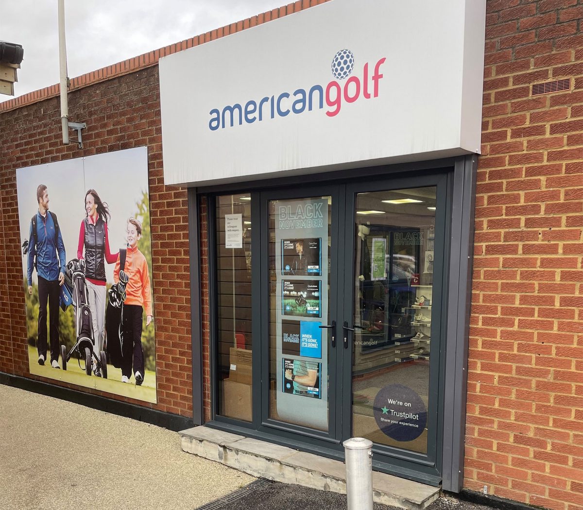 American Golf Store North London A1 Golf Range